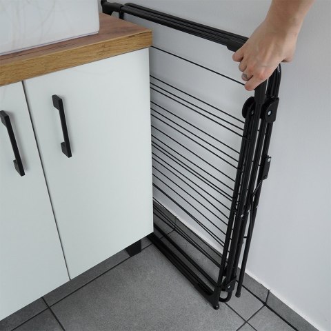 Suszarka na pranie metalowa czarna pionowa 61x58x136cm VILDE 568003