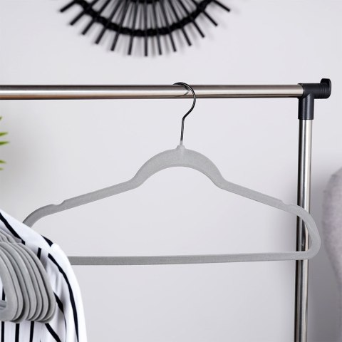 Wieszaki na ubrania welurowe szare obrotowe 45x24.5cm 10 sztuk VILDE 569964