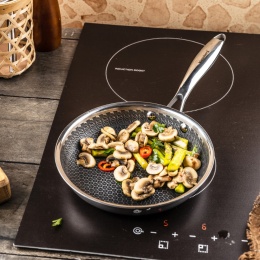 Patelnia stalowa z powłoką non-stick honeycomb, 24 cm, PFOA-Free KLAUSBERG KB-9022