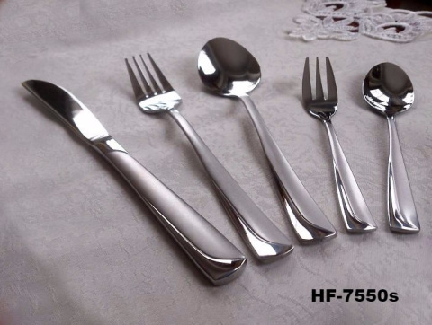 SZTUĆCE OBIADOWE 72 ELE. HOFFNER 18/10 SATYNA HF-7550s-72 SZTUĆCE OBIADOWE 72 ELE. HOFFNER 18/10 SATYNA HF-7550s-72