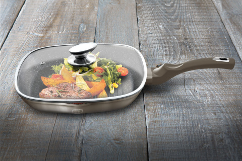 PATELNIA GRANITOWA GRILL 28CM BERLINGER HAUS METALLIC LINE CARBON BH-1614-N PATELNIA GRANITOWA GRILL 28CM BERLINGER HAUS METALLIC LINE CARBON BH-1614-N