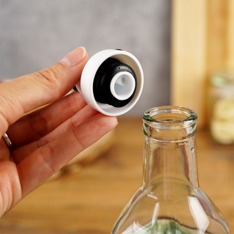 Butelka szklana na oliwę ocet przyprawy pojemnik z dozownikiem 750 ml VILDE 259167