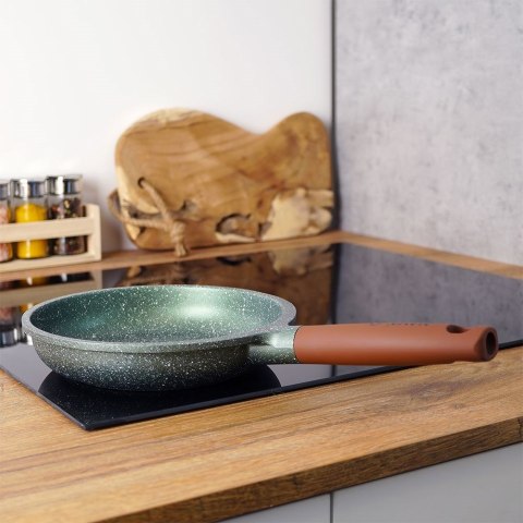 Patelnia granitowa nieprzywierająca indukcja NON-STICK OMEGA 20 cm NAVA 10-255-001