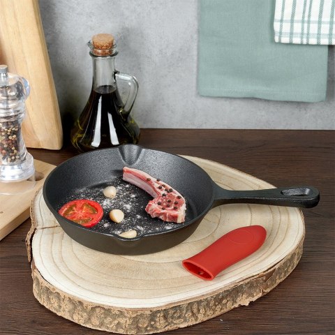 Patelnia żeliwna z nakładką silikonową na indukcję ciężka CAST LINE 20 cm VILDE 199034