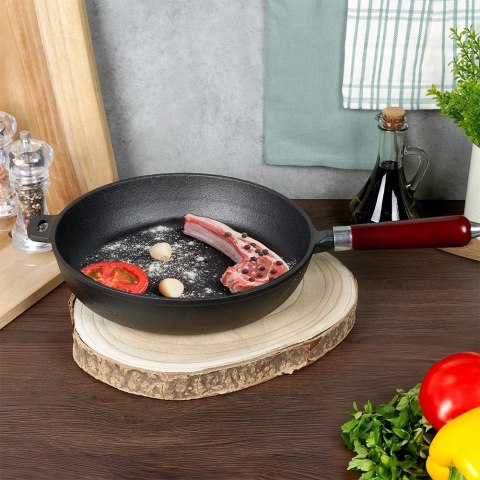 Patelnia żeliwna indukcja na indukcję ciężka CAST LINE 28 cm VILDE 199042