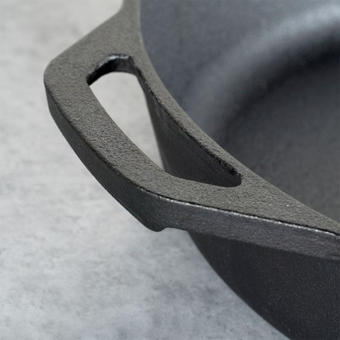 Patelnia żeliwna z silikonową nakładką na indukcję ciężka CAST LINE duża 30 cm VILDE 199036