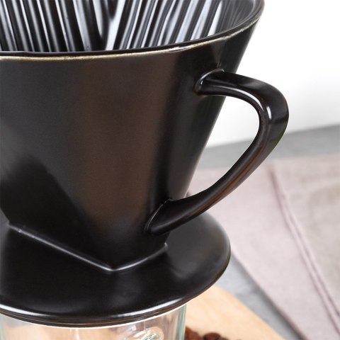 Lejek do filtrowania kawy zaparzacz porcelanowy czarny HIT 259666