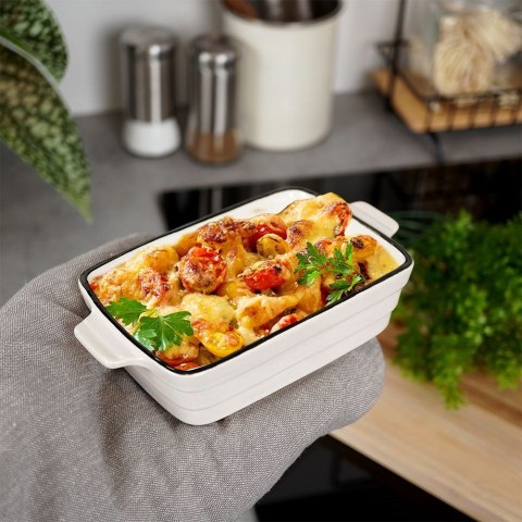Naczynie żaroodporne porcelanowe białe prostokątne 17.5x9.5x4cm 250ml HIT 259206