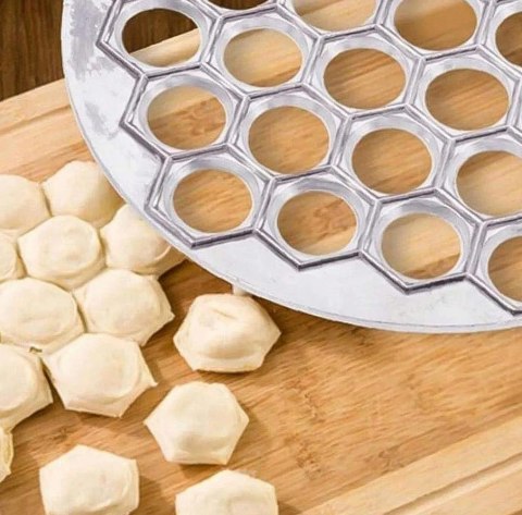 Metalowa forma do pierogów uszek pierożnica foremka na pierogi wykrawacz BRUNBESTE BB-2880