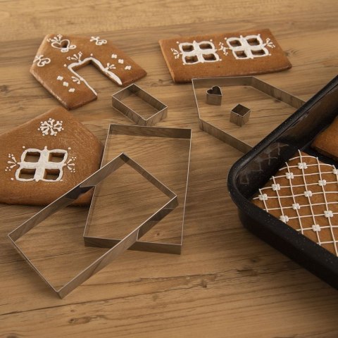 Wykrawacze do ciastek stalowe domek z piernika 6 ele. ORION 127427