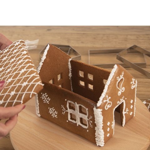 Wykrawacze do ciastek stalowe domek z piernika 6 ele. ORION 127427