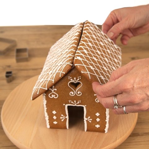 Wykrawacze do ciastek stalowe domek z piernika 6 ele. ORION 127427