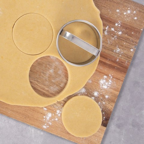 Wykrawacz do ciastek pierogów i pączków stalowy 6 cm ORION 127495