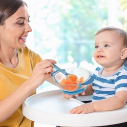 Miseczka plastikowa dziecięca dla dzieci dziecka z przyssawką i łyżeczką 400ml ORION 129805